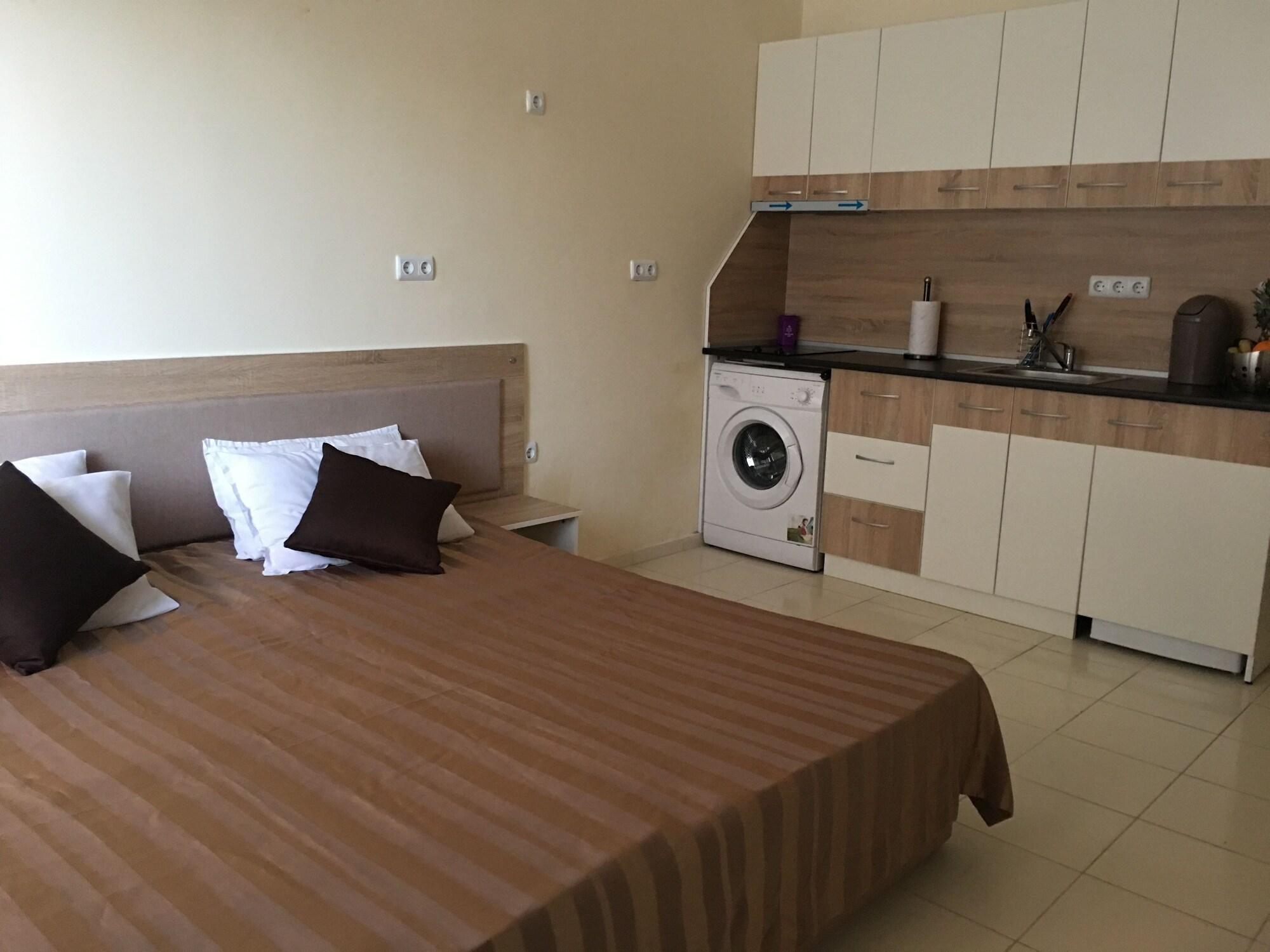 פומורי Beach Aparthotel Salt Lake מראה חיצוני תמונה