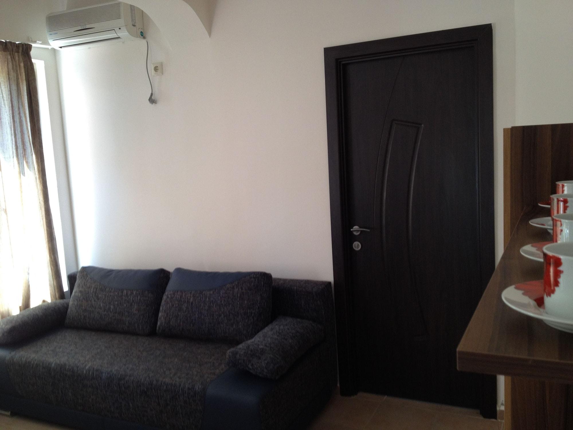 פומורי Beach Aparthotel Salt Lake מראה חיצוני תמונה