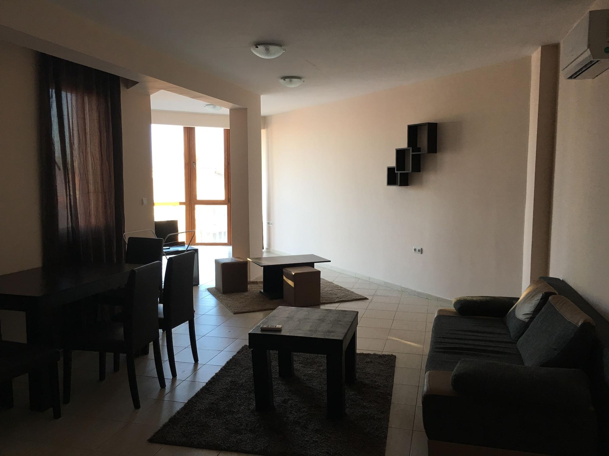 פומורי Beach Aparthotel Salt Lake מראה חיצוני תמונה