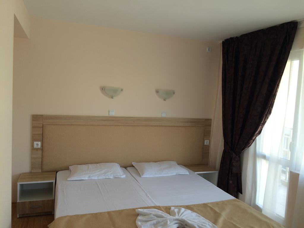 פומורי Beach Aparthotel Salt Lake מראה חיצוני תמונה