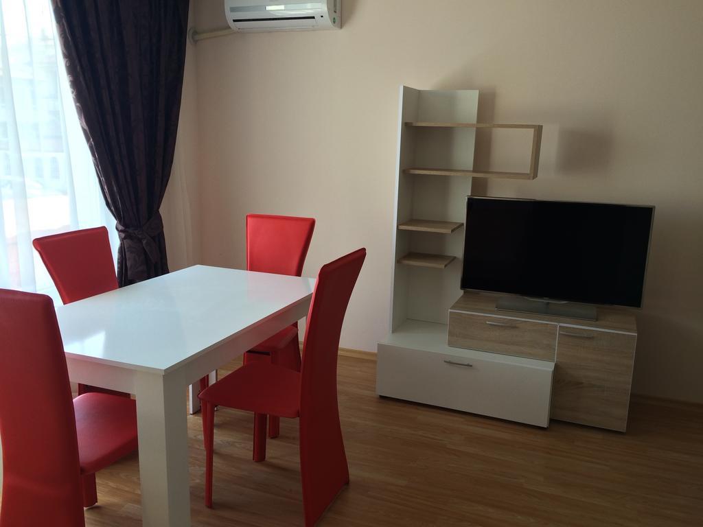 פומורי Beach Aparthotel Salt Lake מראה חיצוני תמונה