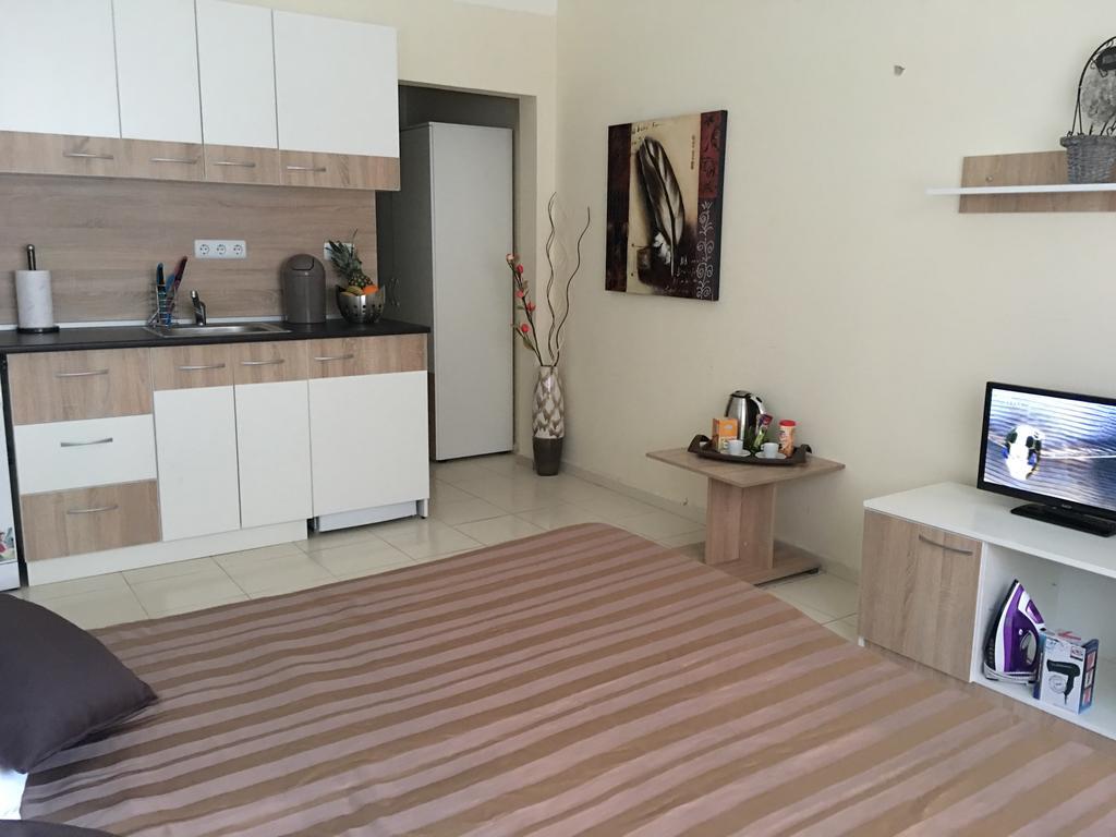 פומורי Beach Aparthotel Salt Lake מראה חיצוני תמונה