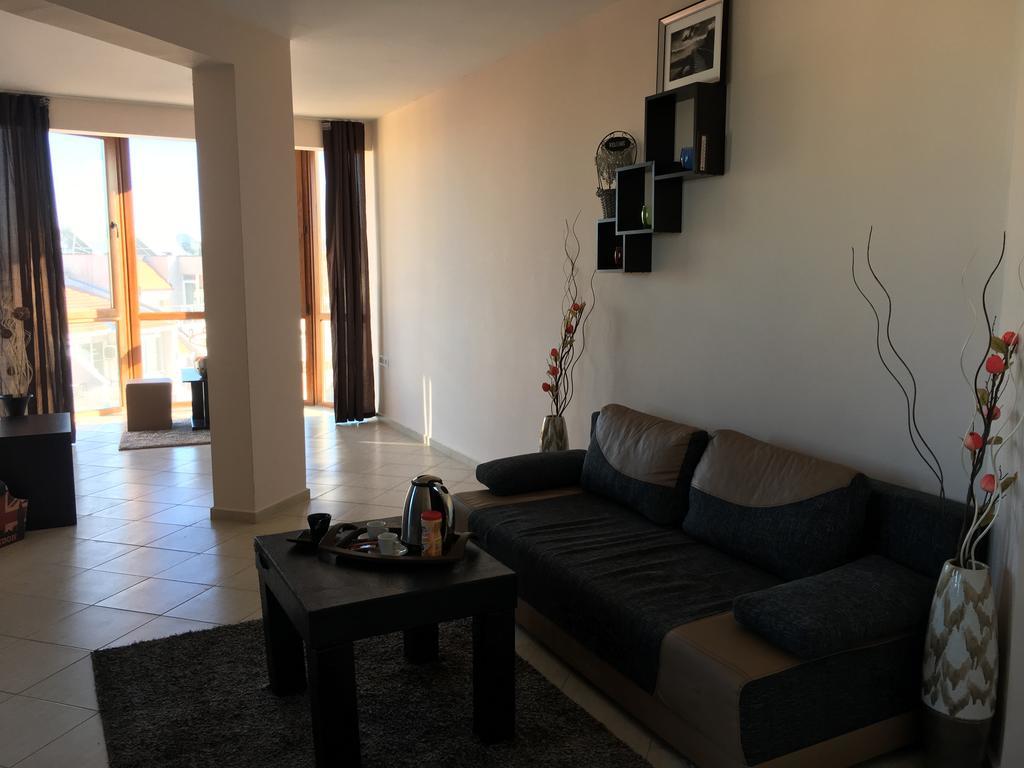 פומורי Beach Aparthotel Salt Lake מראה חיצוני תמונה